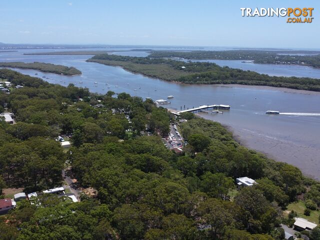 56 Bradman Street RUSSELL ISLAND QLD 4184