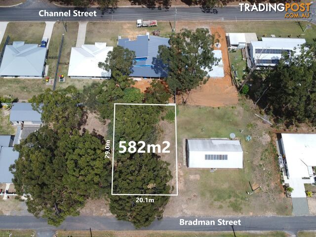 56 Bradman Street RUSSELL ISLAND QLD 4184