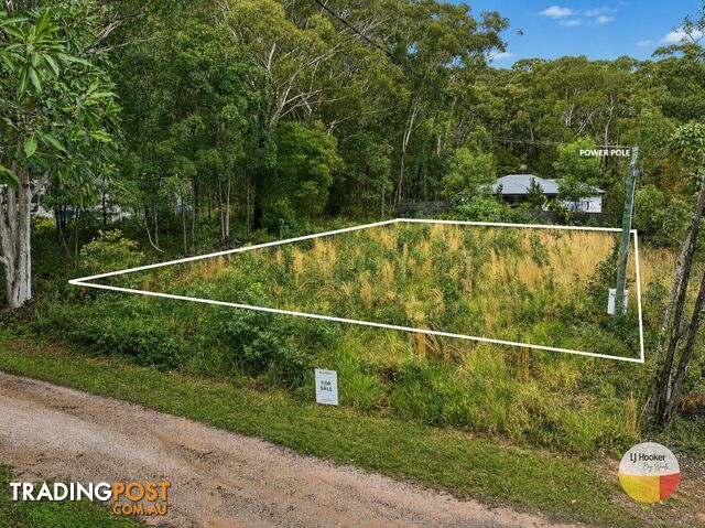 8 Basket Beach Road RUSSELL ISLAND QLD 4184