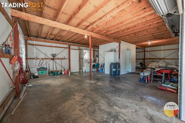 13-15 Pookanah Street RUSSELL ISLAND QLD 4184 - photo 4 of 25
