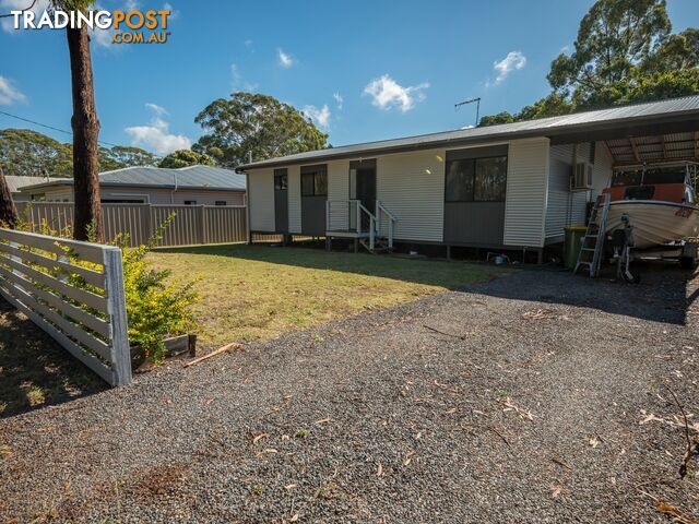 11 Pia Street RUSSELL ISLAND QLD 4184