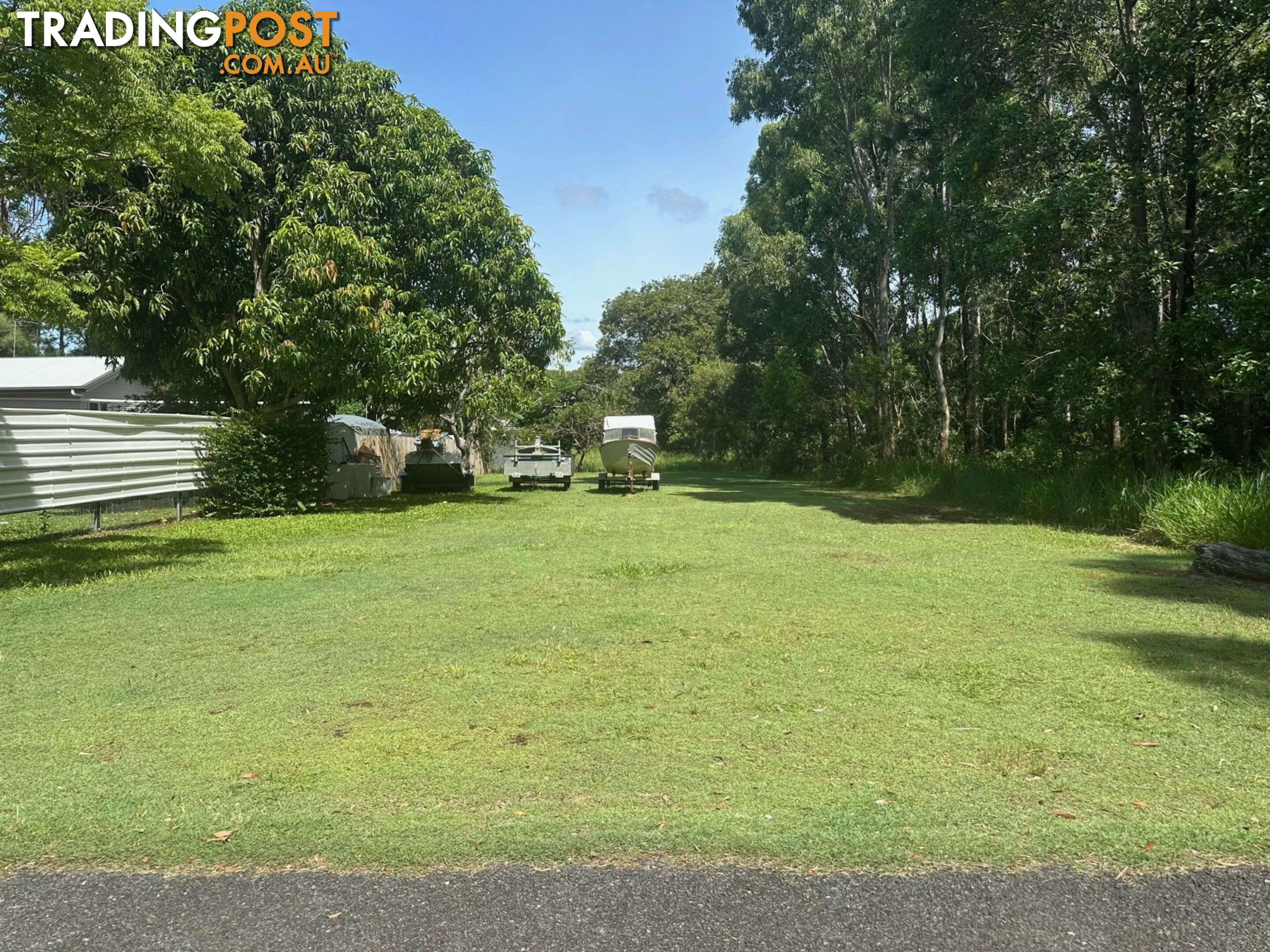 33 Oaklea Street RUSSELL ISLAND QLD 4184