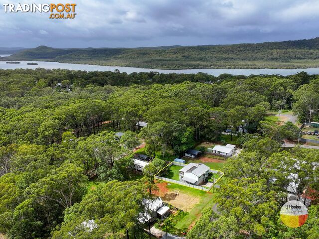 33 Hume Street RUSSELL ISLAND QLD 4184 - photo 3 of 3