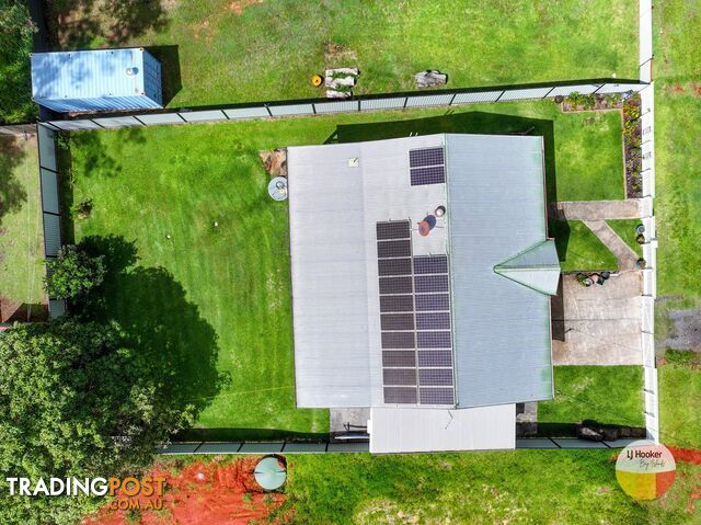 33 Hume Street RUSSELL ISLAND QLD 4184 - photo 2 of 3