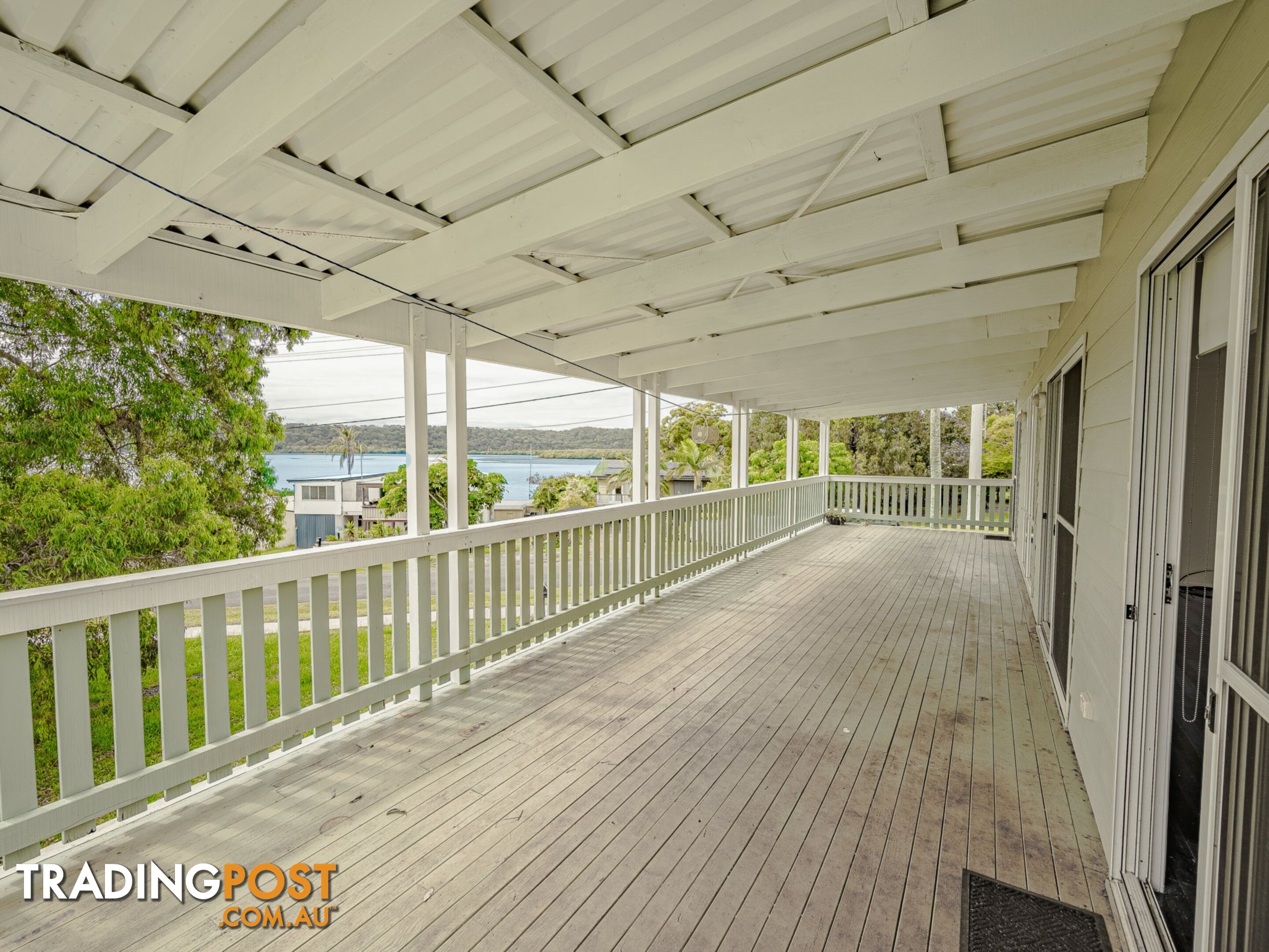 37 Canaipa Point Dve RUSSELL ISLAND QLD 4184