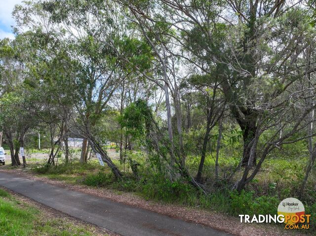 40-42 Scenic Drive RUSSELL ISLAND QLD 4184 - photo 3 of 11