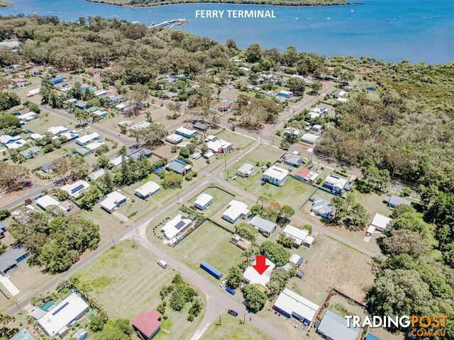 7 RICHARDSON STREET RUSSELL ISLAND QLD 4184