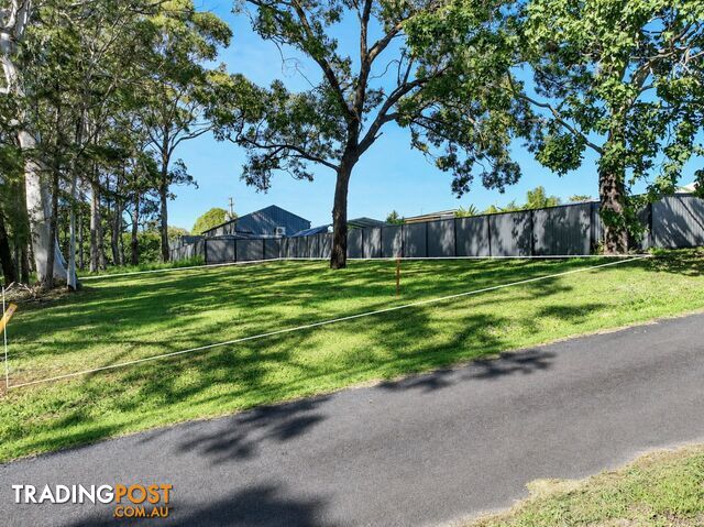 4 Mountain View Cres RUSSELL ISLAND QLD 4184