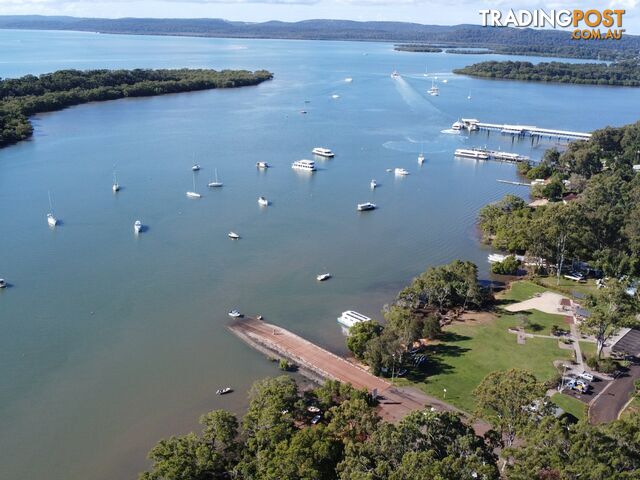 24 Martin Place RUSSELL ISLAND QLD 4184