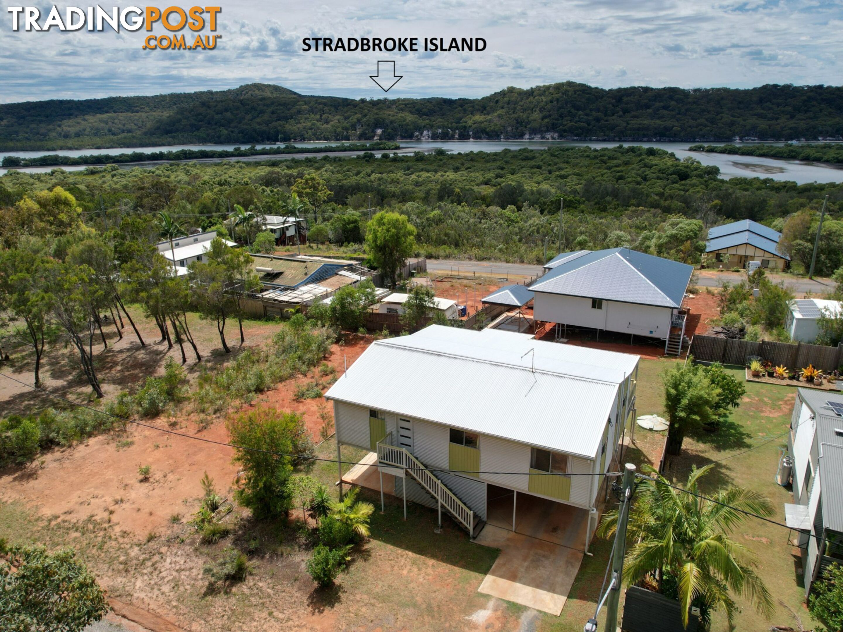 8 Hillview Pde RUSSELL ISLAND QLD 4184