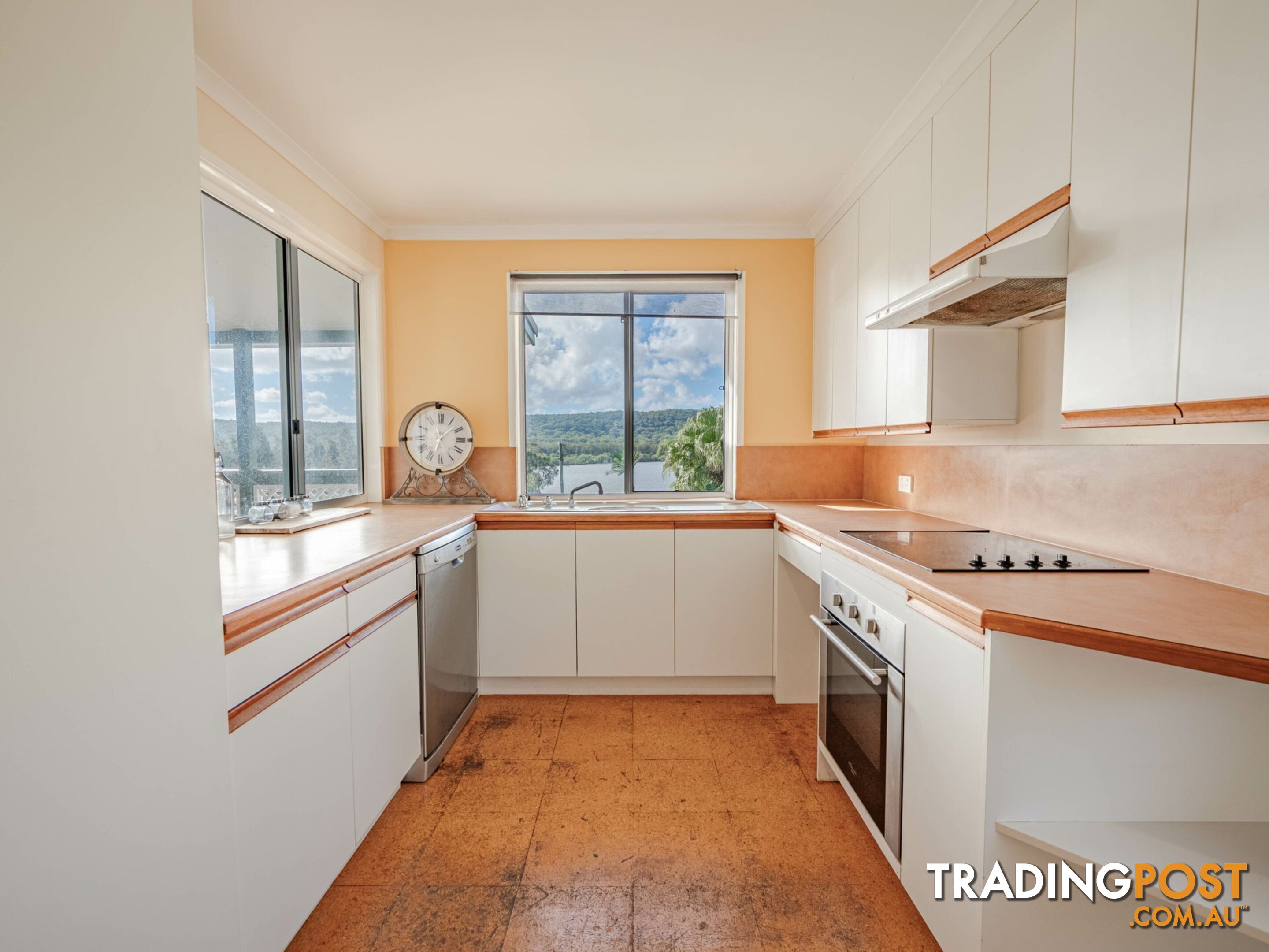 84 Wahine RUSSELL ISLAND QLD 4184