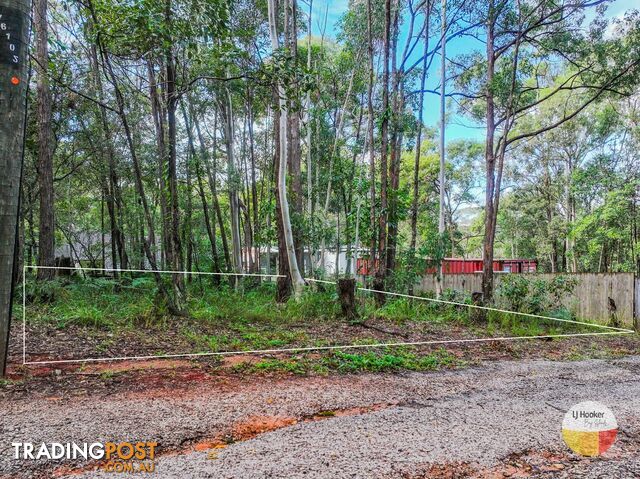18 Stuart Street RUSSELL ISLAND QLD 4184