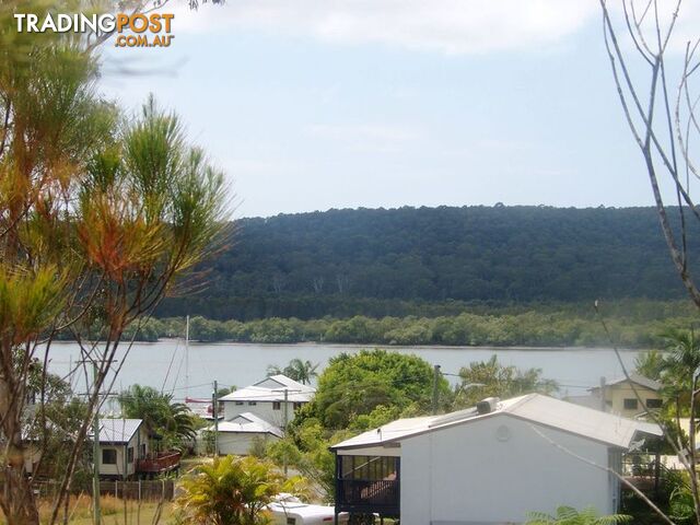 60 Barcelona Tce RUSSELL ISLAND QLD 4184