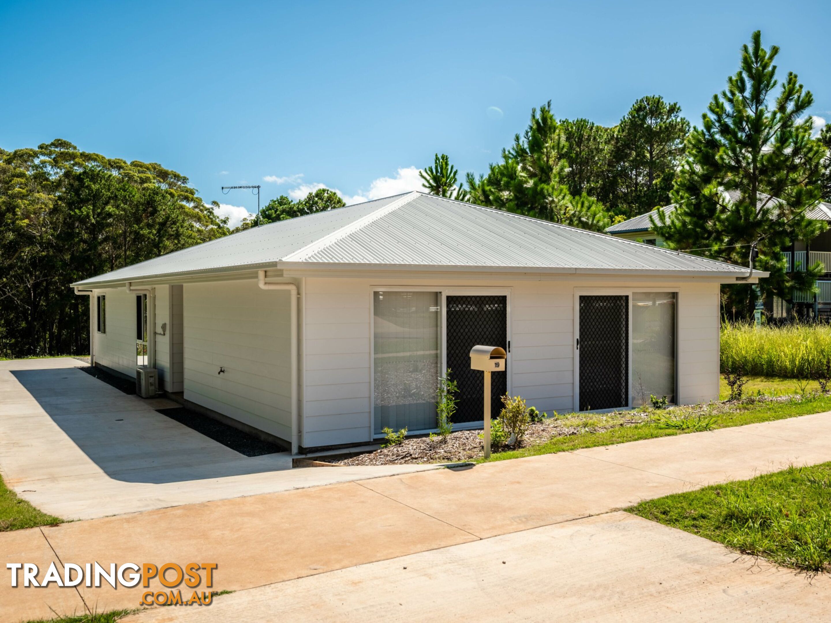 19 Robert Street RUSSELL ISLAND QLD 4184