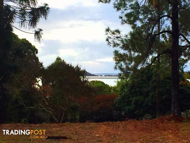 11 Canaipa Point Dve RUSSELL ISLAND QLD 4184