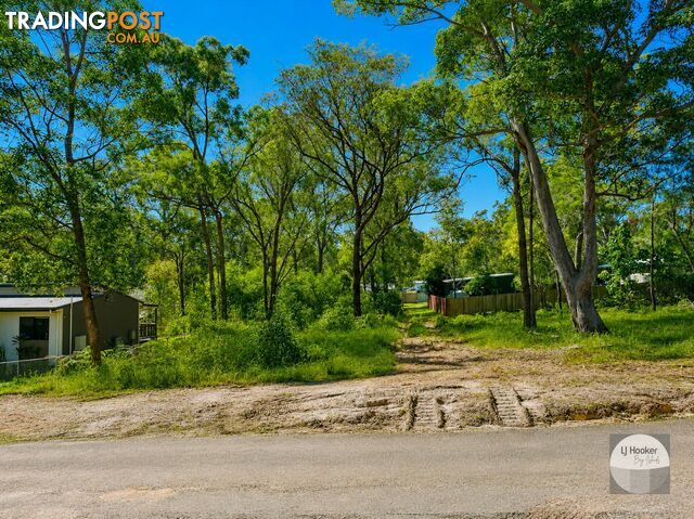 19 Cook Avenue RUSSELL ISLAND QLD 4184
