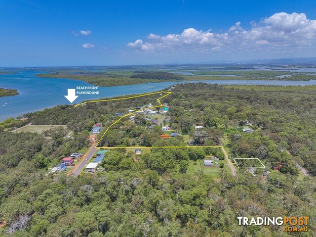 4 Castle Dve RUSSELL ISLAND QLD 4184