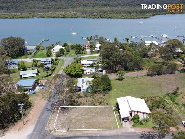 62 Barcelona Terrace RUSSELL ISLAND QLD 4184