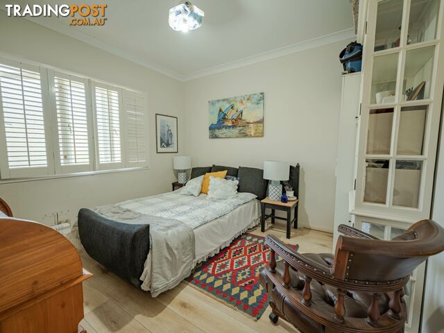 49 Kings Street RUSSELL ISLAND QLD 4184