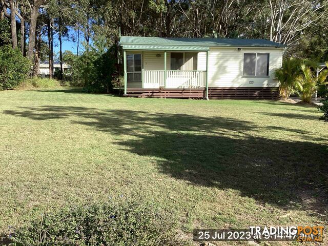 27 Leichhardt Terrace RUSSELL ISLAND QLD 4184