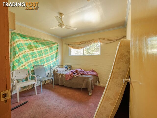 12 Rodds Road RUSSELL ISLAND QLD 4184