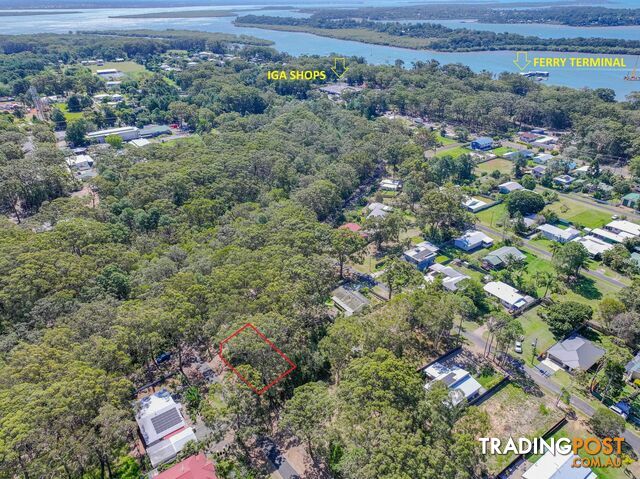 35 Borrows Street RUSSELL ISLAND QLD 4184