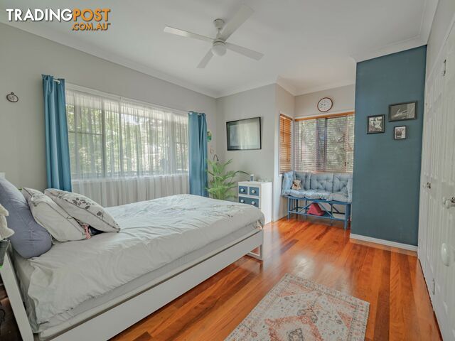 84 Channel Street RUSSELL ISLAND QLD 4184