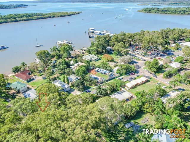 16 Bayview Road RUSSELL ISLAND QLD 4184