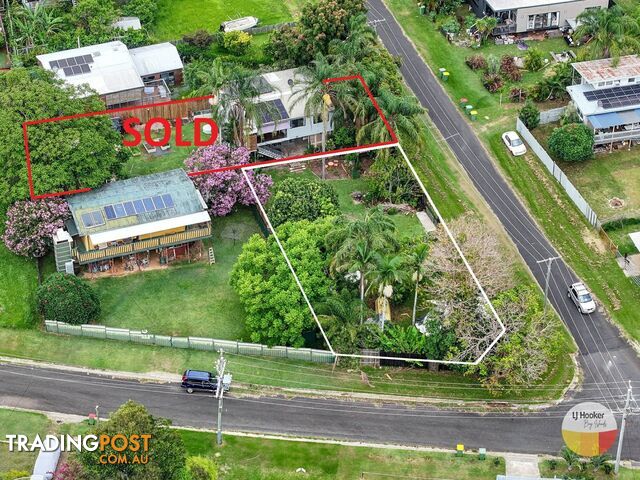 2 Shelly Crescent LAMB ISLAND QLD 4184 - photo 2 of 3