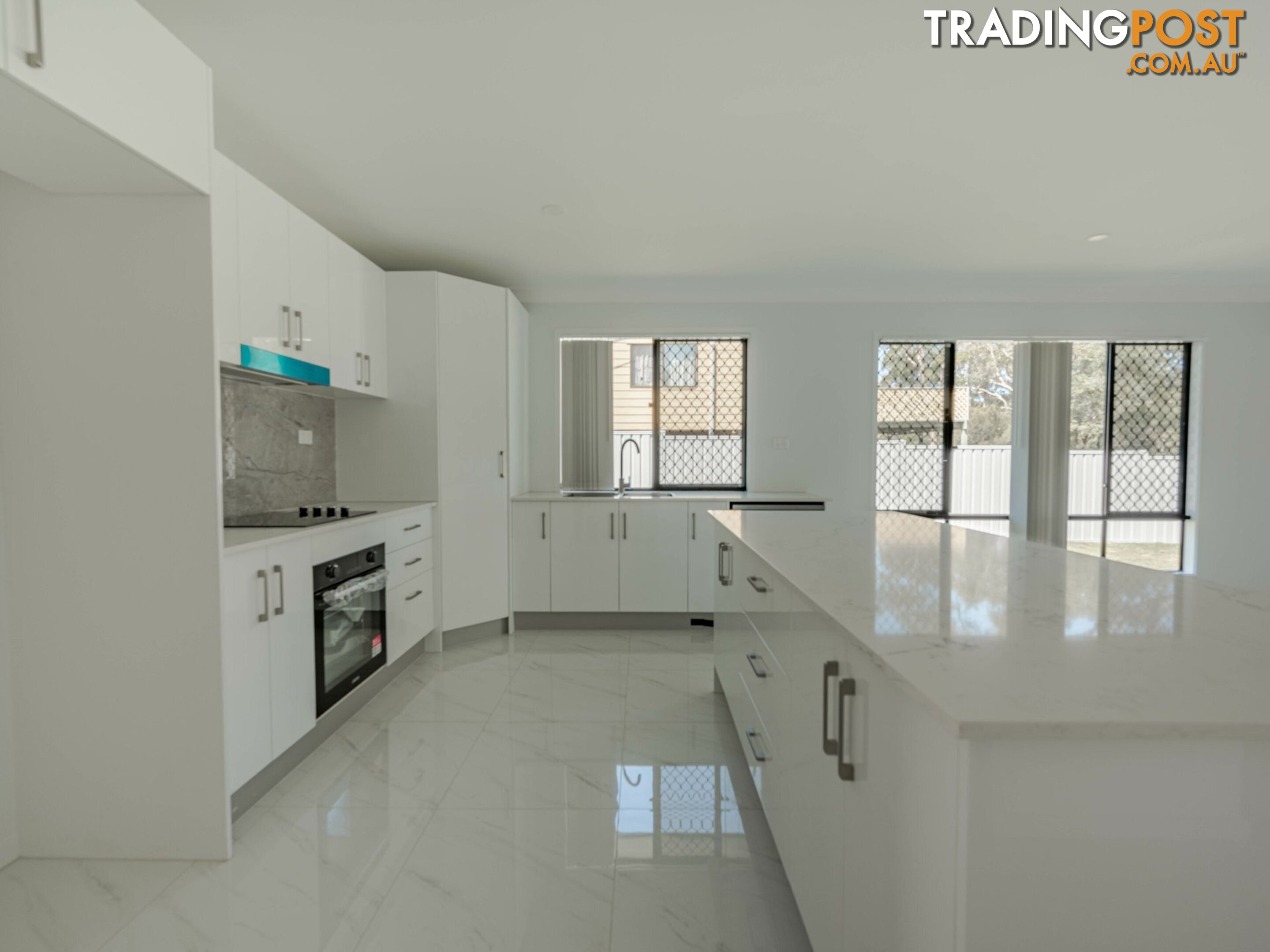 88 Minjerriba Road RUSSELL ISLAND QLD 4184