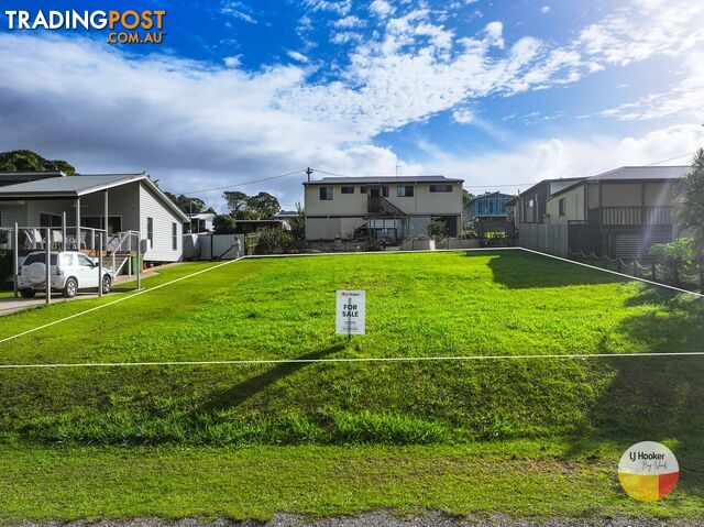 4 Maroondah Street RUSSELL ISLAND QLD 4184