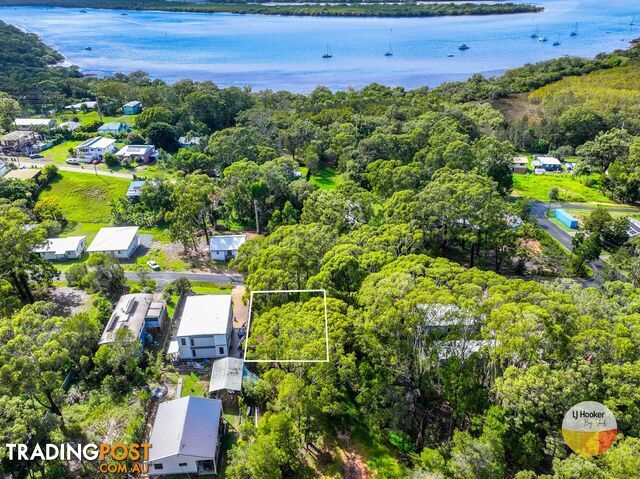 18 Seaview RUSSELL ISLAND QLD 4184