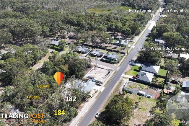 184 Centre Road RUSSELL ISLAND QLD 4184