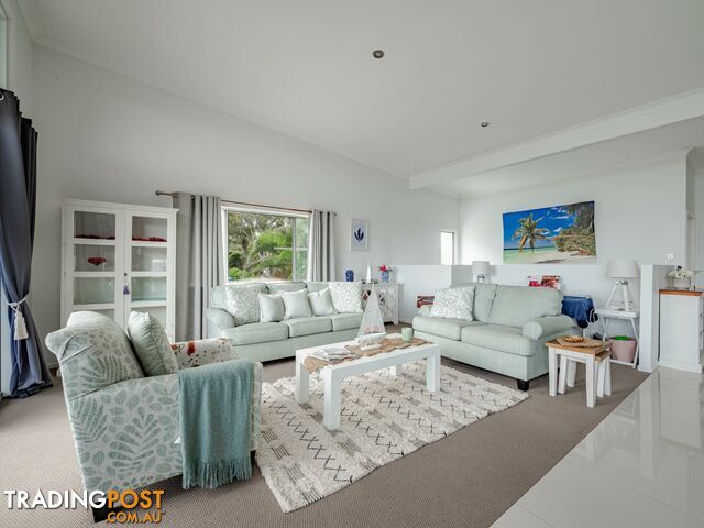 4 Hogan Court RUSSELL ISLAND QLD 4184