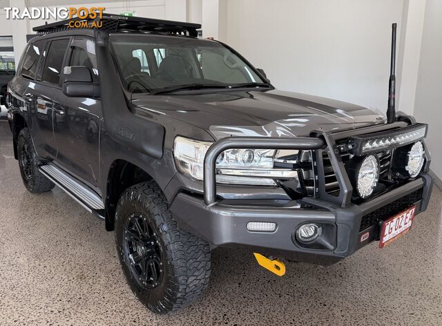 2017 TOYOTA LANDCRUISER WORKMATE TROOPCARRIER VDJ78R WAGON