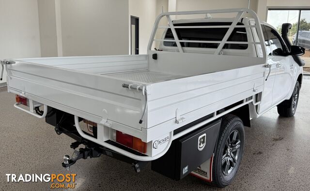 2023 TOYOTA HILUX SR EXTRA CAB GUN126R CAB CHASSIS - photo 3 of 34