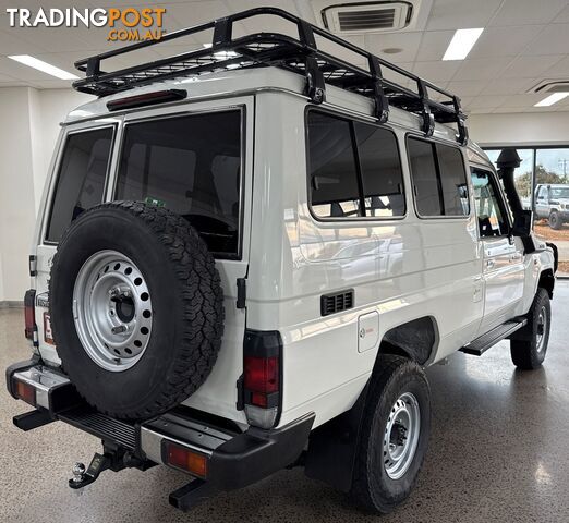 2019 TOYOTA LANDCRUISER GXL TROOPCARRIER VDJ78R WAGON - photo 3 of 27
