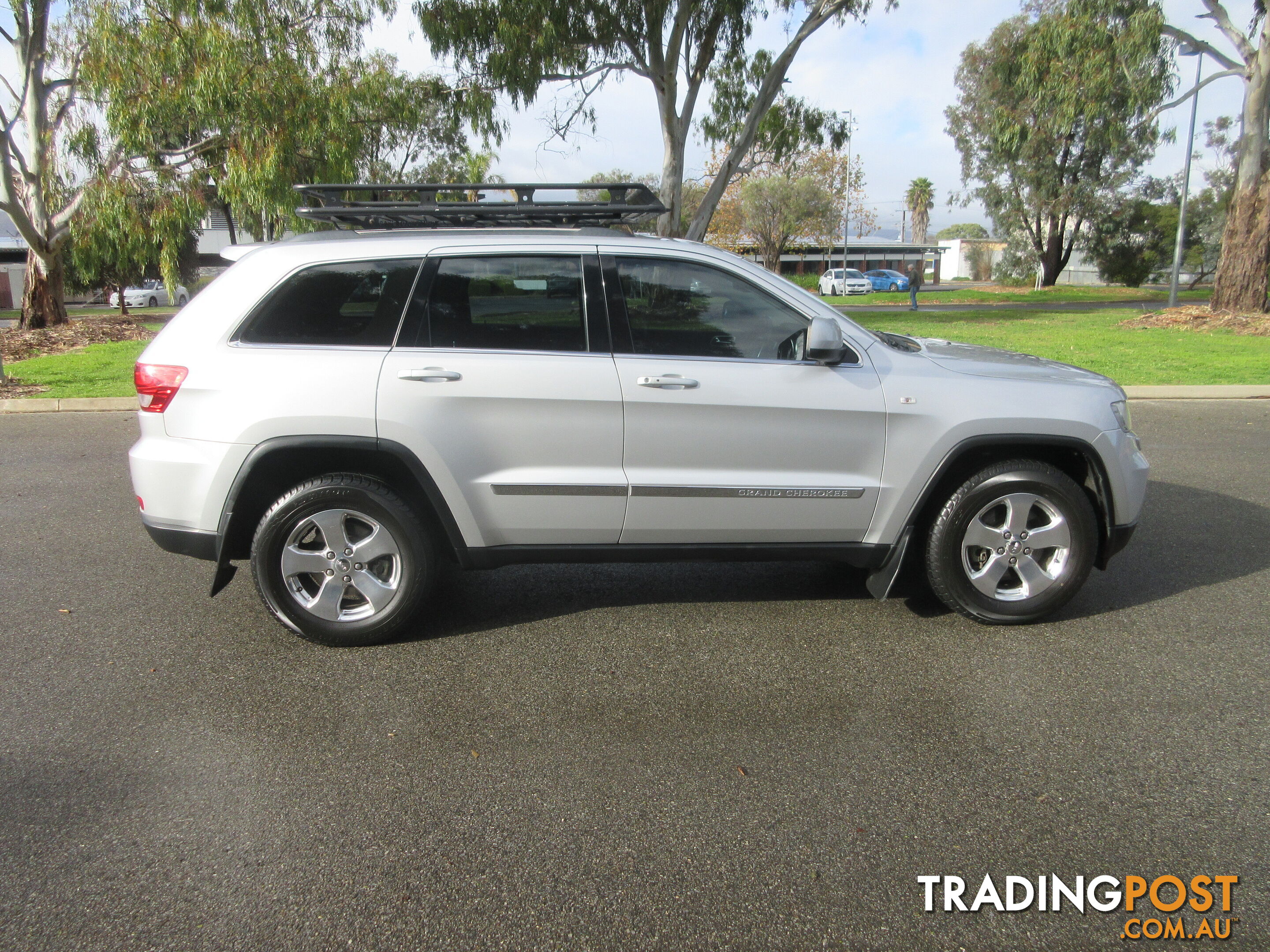 2012 JEEP GRAND CHEROKEE LAREDO (4x4) WK MY12 4D WAGON