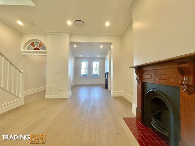 67 The Grand Parade BRIGHTON-LE-SANDS NSW 2216 - photo 4 of 10