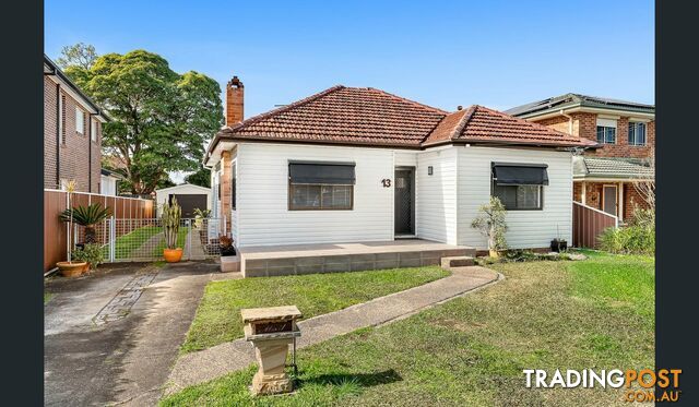 13 Beaconsfield Road MORTDALE NSW 2223