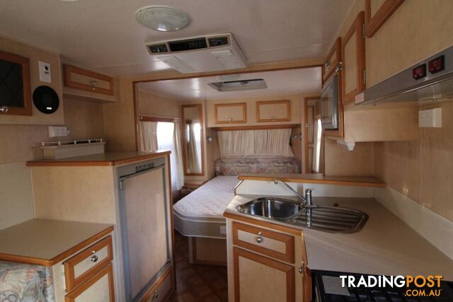 2003 Traveller 19'6" Nomad - photo 4 of 5