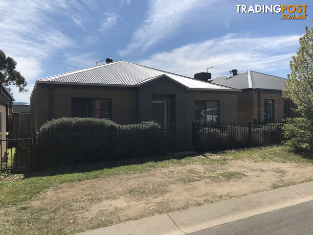 7 Macquarie Road WEST WODONGA VIC 3690