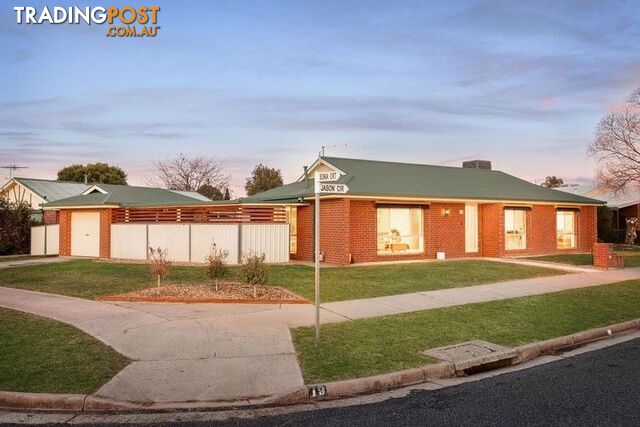 19 Sonia Court WODONGA VIC 3690 - photo 2 of 15