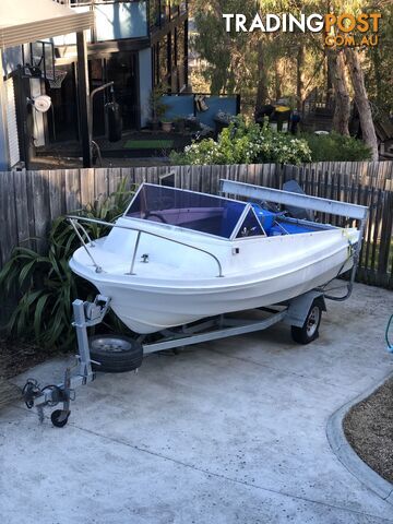 Boat Hobson built Cuddy Cubin 4.5M Runabout