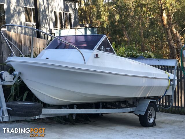 Boat Hobson built Cuddy Cubin 4.5M Runabout