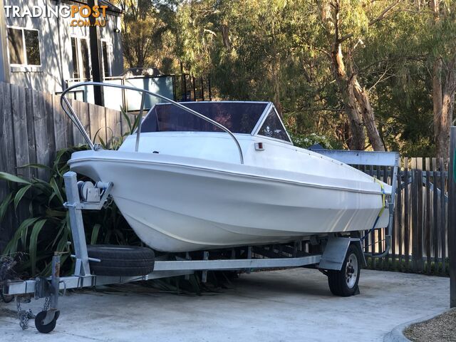 Boat Hobson built Cuddy Cubin 4.5M Runabout