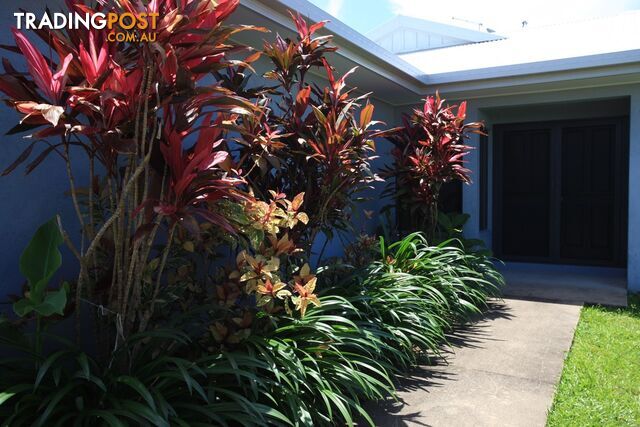 5 Sylvia Close WONGA BEACH QLD 4873