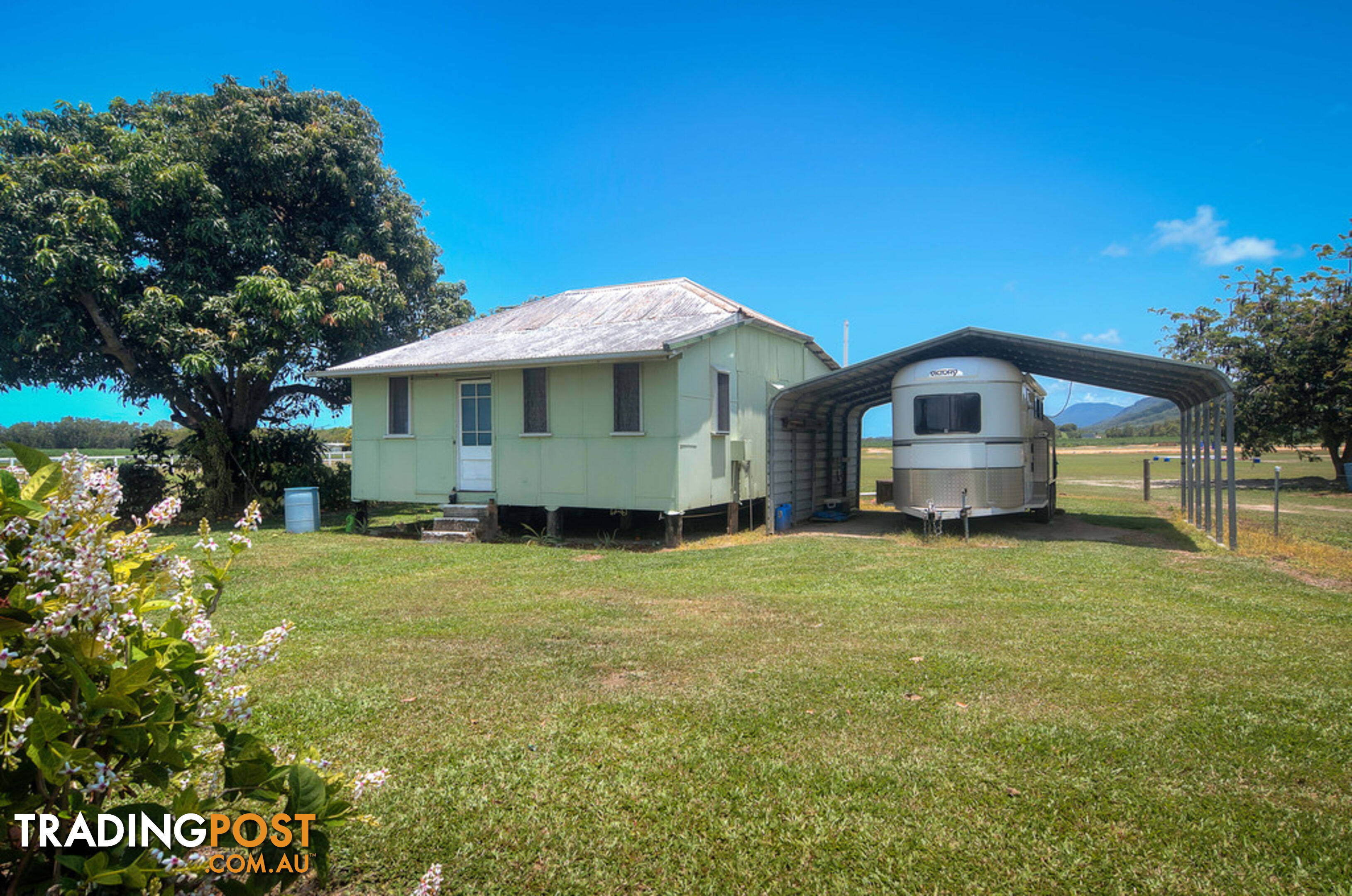 6613 Captain Cook Highway PORT DOUGLAS QLD 4877