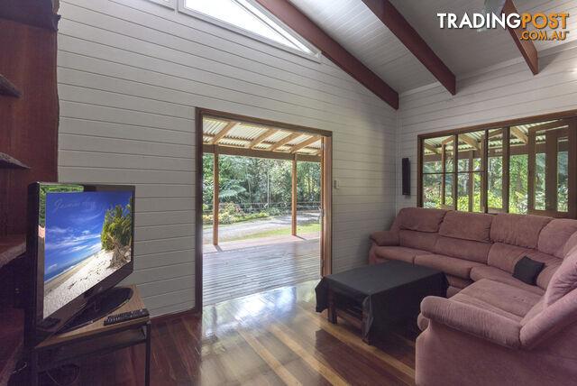 82 Hickory Road, Cow Bay DAINTREE QLD 4873