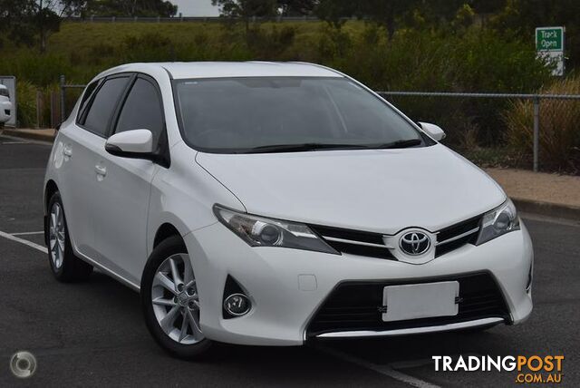 2014 TOYOTA COROLLA  ASCENT SPORT HATCH